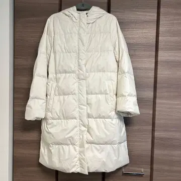 오파크 클립 뮬러 다운 화이트