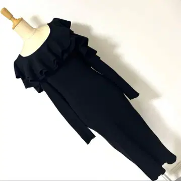 BELINDA 리엔다 프릴 숄더 니트 원피스 경사 2차 모임