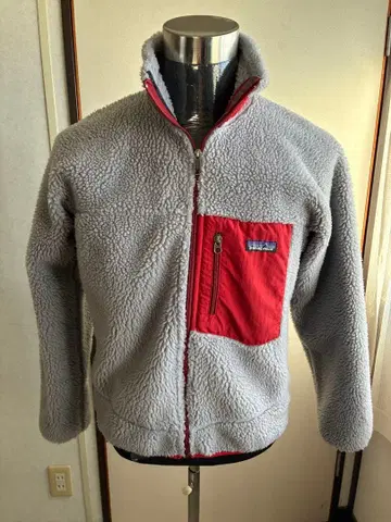 파타고니아 레트로X 그레이 x 레드