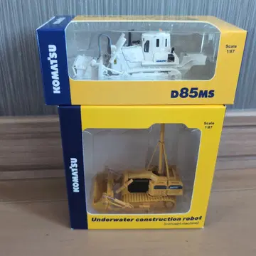 KOMATSU 중장비 2개 세트