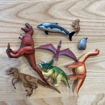 공룡과 동물 피규어 세트