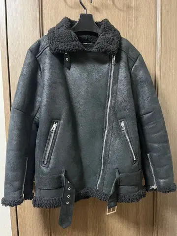 블랙 라이더 자켓 EMODA