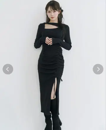 EATME 데콜테 리브 개더 원피스