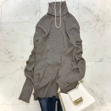 컨디션 최상 두지엠 클라세 터틀넥 리브 니트 워셔블 핑거홀 모카