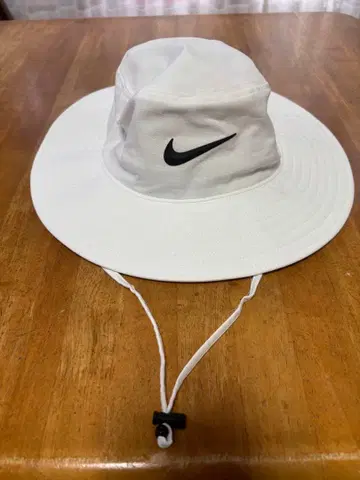 나이키 DRI-FIT 화이트 버킷 햇