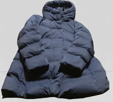 유니클로 심리스 다운 자켓 네이비