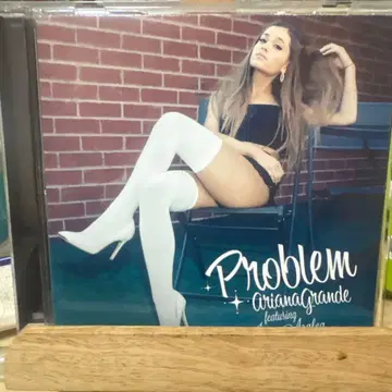 CDS!!아리아나 그란데/Problem