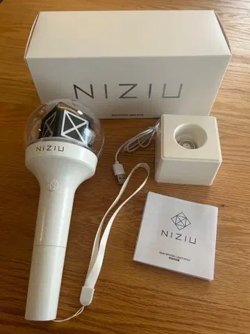 NIZIU 공식 응원봉