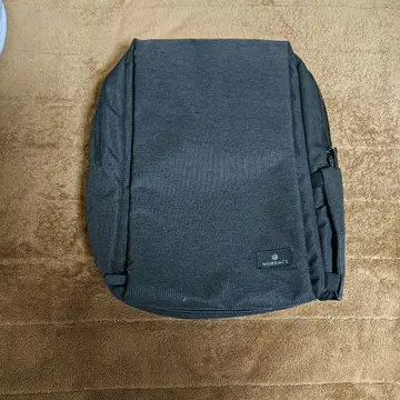 NORDACE 그레이 백팩