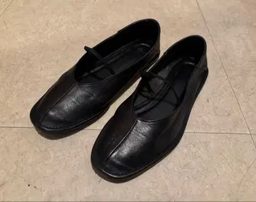 [새상품급] ZARA 발레 슈즈 가죽 사이즈 38