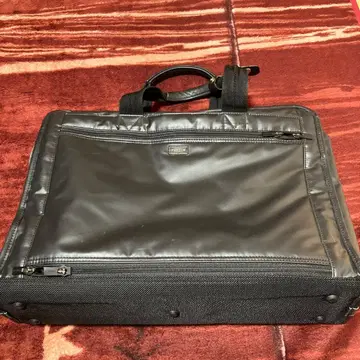 블랙 비즈니스 백 심플한 디자인