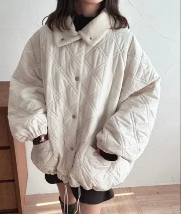 apres jour 퍼 칼라 퀼팅 자켓 화이트