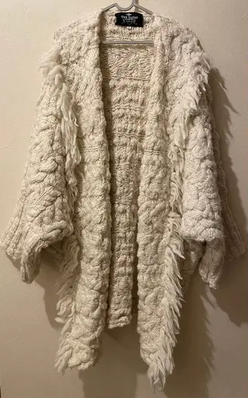 THE Dallas 아이보리 케이블 니트 가디건 사이즈 2