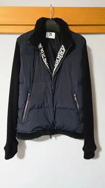 LEONARD SPORT 네이비 다운 자켓 레오나드