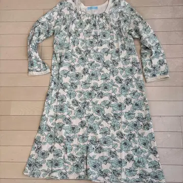 KID BLUE 꽃무늬 긴팔 룸웨어