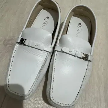 DIANA 화이트 가죽 로퍼 24.5cm