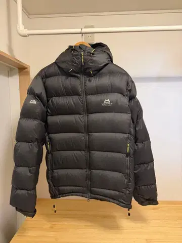 MOUNTAIN EQUIPMENT Vega 다운 자켓