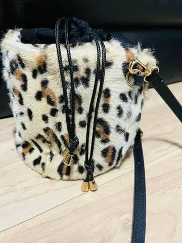 TOMORROWLAND 레오파드 2way 백