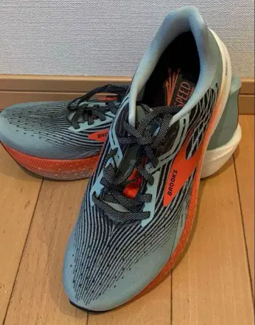 [ 새상품 미사용 ] 브룩스 하이페리온 맥스 26.5cm