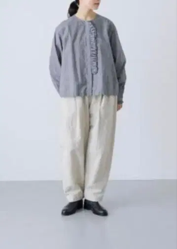 새상품 [카구레] 코튼실크 프릴 블라우스