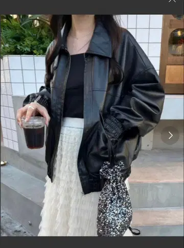 [ nemne ] 블랙 봄버 자켓