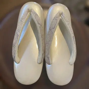 화이트 광택 조리 엘레강트 디자인