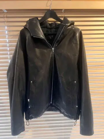 [ ssstein ] Leather Hooded Short Jacket