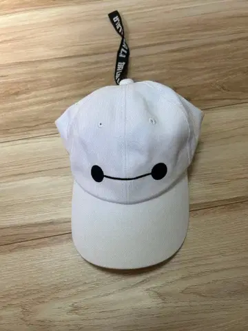 베이맥스 캡 화이트