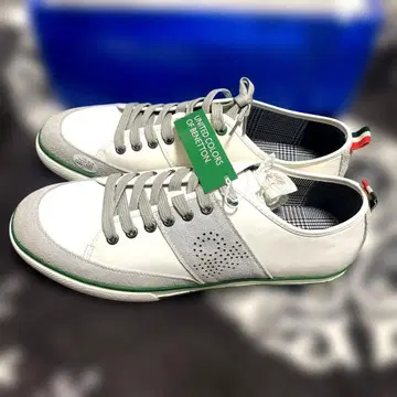 새상품! 베네통 스니커즈 화이트