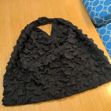 un/neu 안노이 아웃 포켓 트라이앵글 백 [ 컨디션 최상 ]