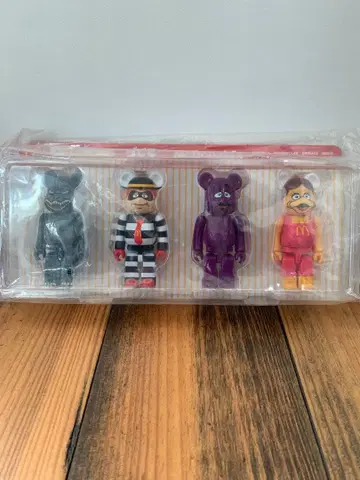 맥도날드 베어브릭 4체 세트