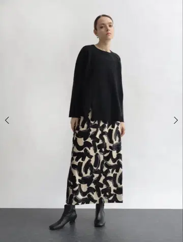 Aga 벨로아 느낌 아트 프린트 스커트 새상품급