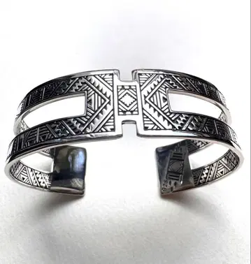 [ 새상품 미사용 ] 투아레그족 은제 실버925 H형 뱅글