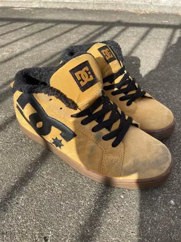 DC 베이지 하이컷 스니커즈