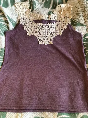 새상품급 서울베리 레이스 탱크탑 퍼플 꽃