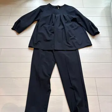 BEAMS HEART 네이비 긴팔 셋업