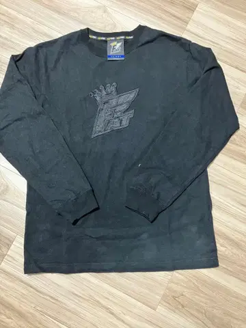 FAT 블랙 긴팔 트레이닝복 자수 로고