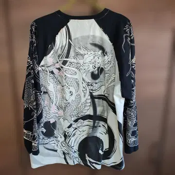 카라쿠리타마시 티셔츠 일본풍 패턴