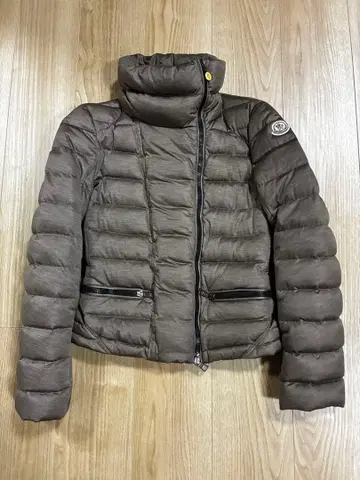[당일 배송] MONCLER 브라운 다운 자켓 사이즈 0