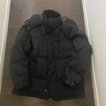 UNIQLO+J 후드 부착 블랙 다운 자켓