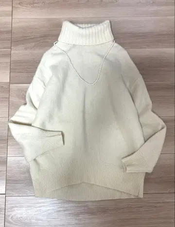 새상품급 그린 라벨 릴랙싱 터틀넥 캐시미어 혼방 니트