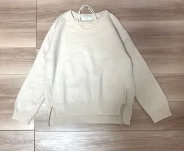 새상품급 슬로브 이에나 풀오버 니트 사이드 슬릿 베이지