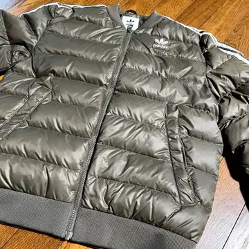 새상품급! adidas 오리지널스 다운 자켓 카키