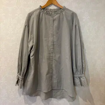 여성용 Samansa Mos2blue 베이지 긴팔 셔츠 프릴 포함