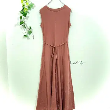 미라 오웬 슬리브리스 롱 원피스 (F) 리브 니트 맥시 길이 A라인