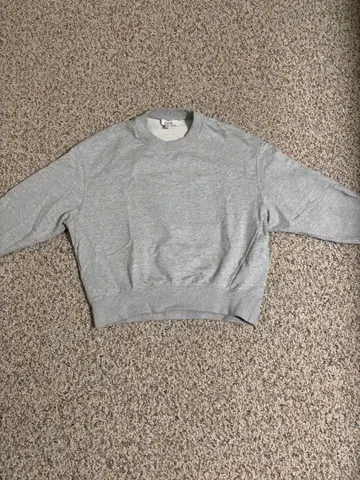 COS 그레이 크루넥 트레이닝복