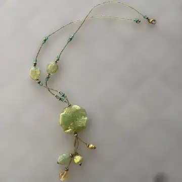 그린 베네치아 유리와 비즈 목걸이