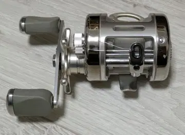 RYOBI 발리우스 M200