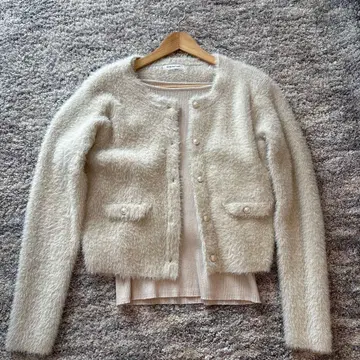 NATURAL BEAUTY BASIC 포근한 베이지 가디건