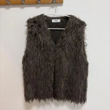 TOMORROWLAND 퍼 베스트